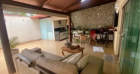Casa de Condomínio com 3 Quartos à venda, 147m² no Condomínio Privê dos Girassóis, Goiânia