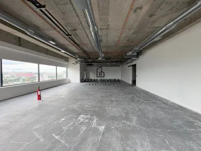 Sala Comercial para alugar, 222m² no Parque Industrial Tomas Edson, São Paulo