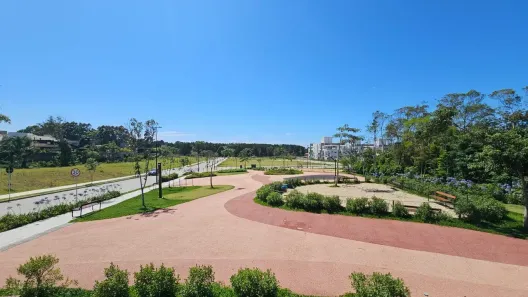 Lote/Terreno à venda, 749m² no Campeche, Florianópolis
