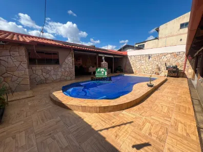 Casa com 4 Quartos à venda, 360m² no Vila São Joaquim, Anápolis