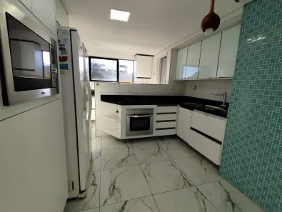 Apartamento com 3 Quartos para alugar, 130m² no Boa Viagem, Recife