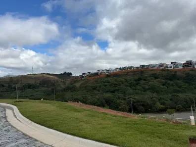 Lote/Terreno à venda, 261m² no Vina Del Mar, Juiz de Fora