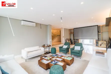 Sobrado com 3 Quartos para alugar, 590m² no Morumbi, São Paulo