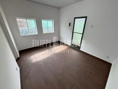 Casa com 2 Quartos para alugar, 80m² no Penha, Rio de Janeiro