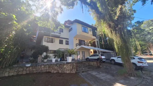 Casa de Condomínio com 3 Quartos à venda, 734m² no Itaipu, Niterói