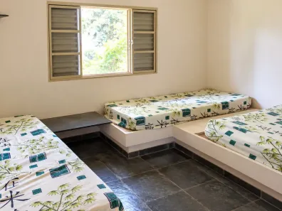 Fazenda/Sítio com 3 Quartos à venda, 461m² no Jockey Camping, Uberlândia