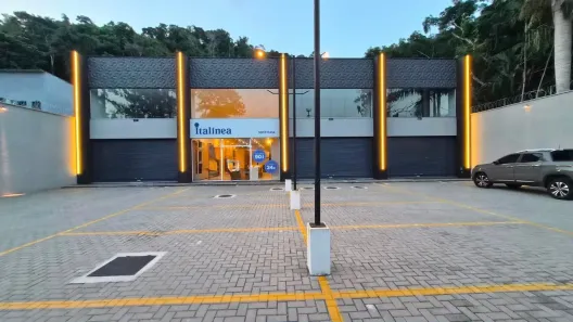 Ponto Comercial com 1 Quarto para alugar, 190m² no Vargem Grande, Rio de Janeiro