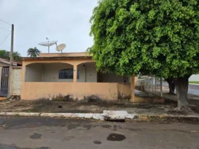 Casa com 2 Quartos à venda, 125m² no Centro, Rio Verde de Mato Grosso
