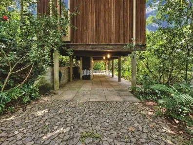 Casa de Condomínio com 4 Quartos à venda, 280m² no Chácara do Refúgio, Carapicuíba