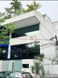 Prédio Comercial para alugar, 369m² no Humaitá, Rio de Janeiro