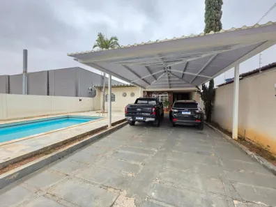 Casa com 4 Quartos à venda, 209m² no Setor Criméia Leste, Goiânia