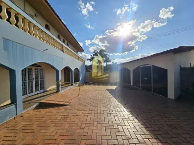 Sala Comercial para alugar, 498m² no Prolongamento Vila Duque de Caxias, Franca