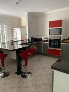 Sobrado com 5 Quartos à venda, 245m² no Vila Tesouro, São José dos Campos