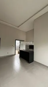 Casa com 2 Quartos à venda, 80m² no Laranjeiras, Uberlândia
