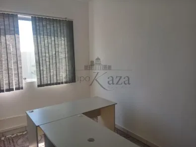 Sala Comercial para alugar, 24m² no Centro, São José dos Campos