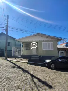 Casa com 2 Quartos para alugar, 80m² no Rio Branco, Caxias do Sul