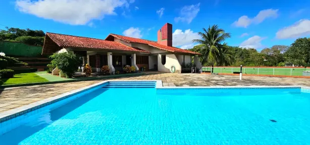 Casa com 5 Quartos à venda, 466m² no Candelária, Natal