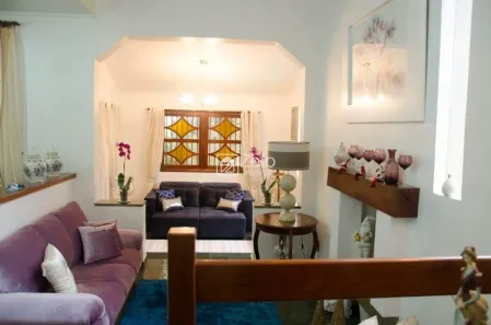 Casa com 4 Quartos para alugar, 290m² no Vila Virgínia, Campinas