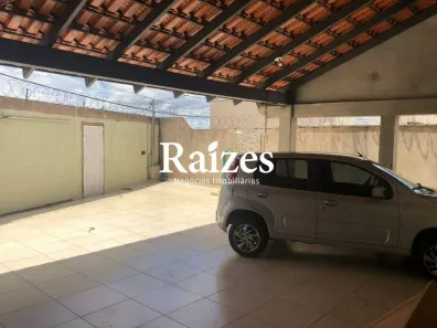 Casa com 2 Quartos à venda, 130m² no Shopping Park, Uberlândia