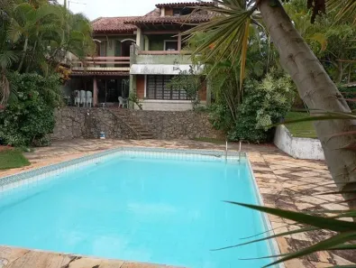 Sobrado com 4 Quartos à venda, 302m² no Areal, Araruama