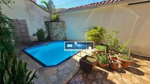Casa com 3 Quartos à venda, 165m² no Canto do Forte, Praia Grande
