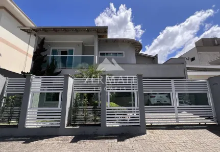 Casa com 4 Quartos à venda, 312m² no Bela Vista, Gaspar