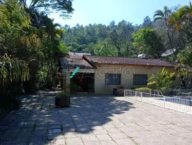 Fazenda/Sítio com 4 Quartos à venda, 1000m² no Centro, Serra Negra