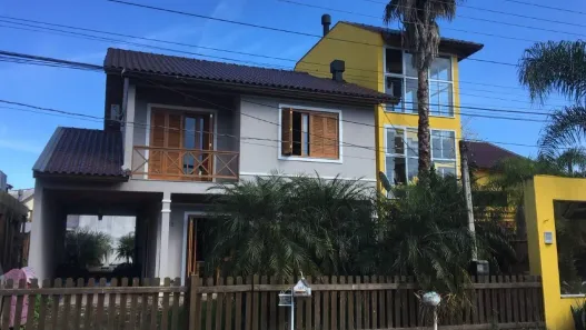 Casa de Condomínio com 3 Quartos à venda, 200m² no São Lucas, Viamão