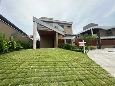 Casa com 4 Quartos à venda, 244m² no Campeche, Florianópolis