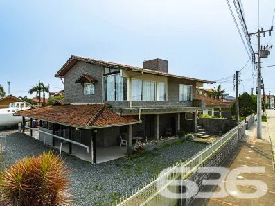 Sobrado com 7 Quartos à venda, 300m² no Centro, Balneário Barra do Sul