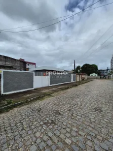 Casa com 2 Quartos para alugar, 75m² no Iputinga, Recife