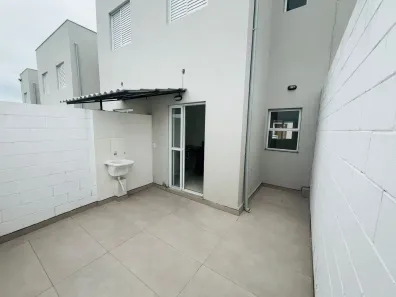 Casa de Condomínio com 2 Quartos à venda, 62m² no Jardim dos Coqueiros II, São José dos Campos