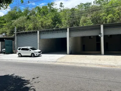 Ponto Comercial para alugar, 100m² no Taquara, Rio de Janeiro