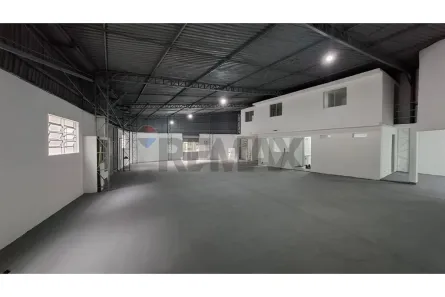 Galpão/Depósito/Armazém para alugar, 430m² no Vila Maria Trindade, São Paulo