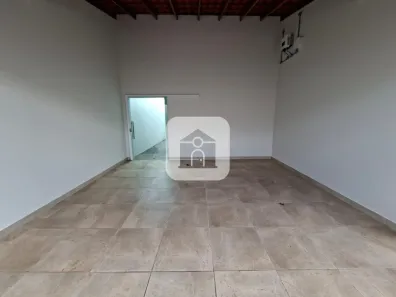 Casa com 3 Quartos para alugar, 120m² no Jardim Holanda, Uberlândia