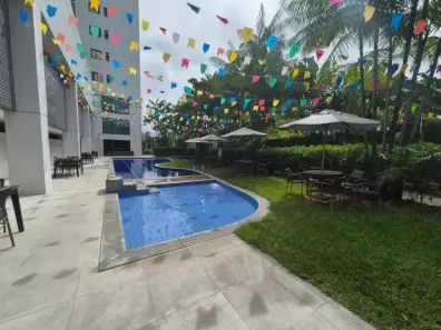 Apartamento com 4 Quartos para alugar, 140m² no Ilha do Retiro, Recife