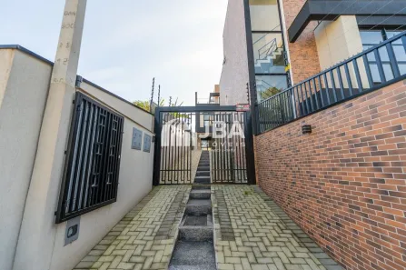 Casa de Condomínio com 3 Quartos à venda, 140m² no Butiatuvinha, Curitiba