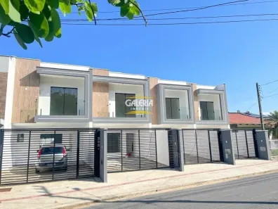 Sobrado com 3 Quartos à venda, 112m² no Bom Retiro, Joinville