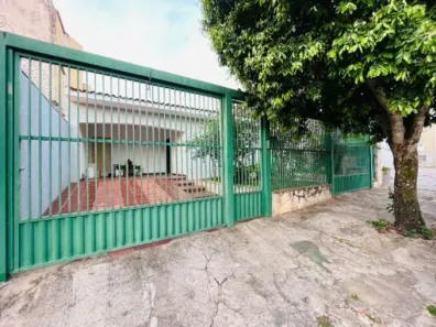 Casa com 5 Quartos para alugar, 495m² no Fragata, Marília