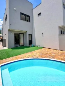 Casa com 3 Quartos à venda, 236m² no Itacorubi, Florianópolis