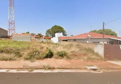 Lote/Terreno à venda, 387m² no Parque Laranjeiras, Araraquara