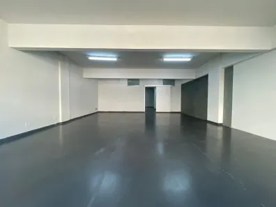 Sala Comercial para alugar, 220m² no Centro, Juiz de Fora
