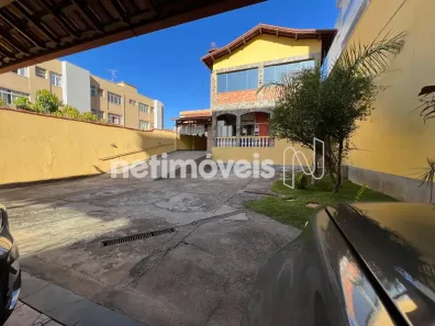 Casa com 5 Quartos à venda, 345m² no Coração Eucarístico, Belo Horizonte