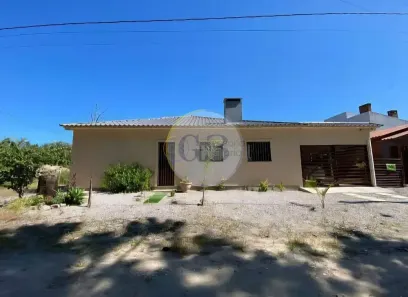 Casa com 3 Quartos à venda, 206m² no Laranjal, Pelotas