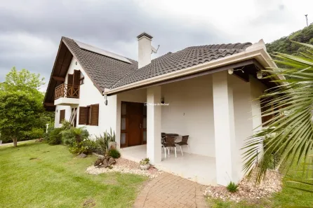 Casa com 3 Quartos à venda, 224m² no Loteamento Belvedere, Gramado