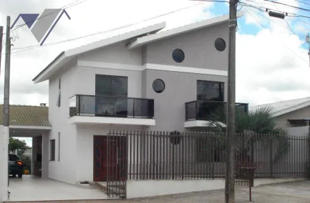 Sobrado com 3 Quartos à venda, 276m² no Centro, Cascavel