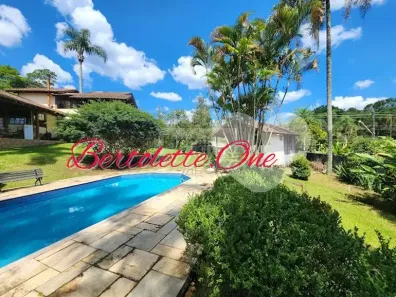 Casa de Condomínio com 3 Quartos à venda, 372m² no Cumbari, Mairiporã