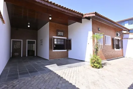Casa com 3 Quartos à venda, 216m² no Centro, Peruíbe