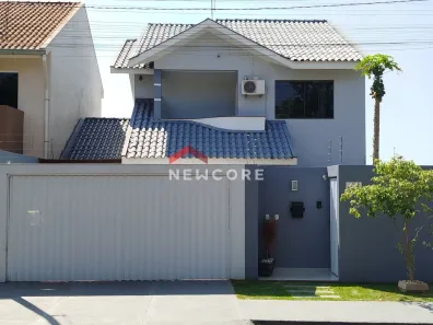Sobrado com 3 Quartos à venda, 135m² no Centro, Toledo