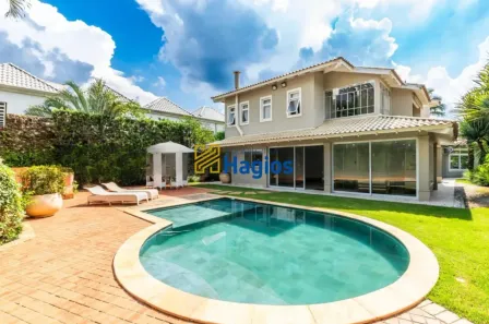 Casa de Condomínio com 5 Quartos para alugar, 550m² no Tamboré, Santana de Parnaíba